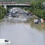 الفيضانات في تورونتو.jpg 1