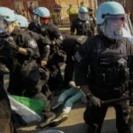 متظاهرون مؤيدون لفلسطين