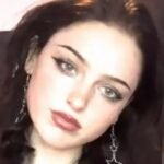 فتاة التيكتوك